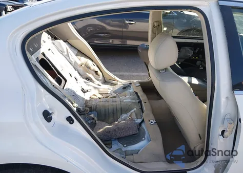 2012 Infiniti G37 Journey z USA, uszkodzony, nr VIN JN1CV6AP6CM935472